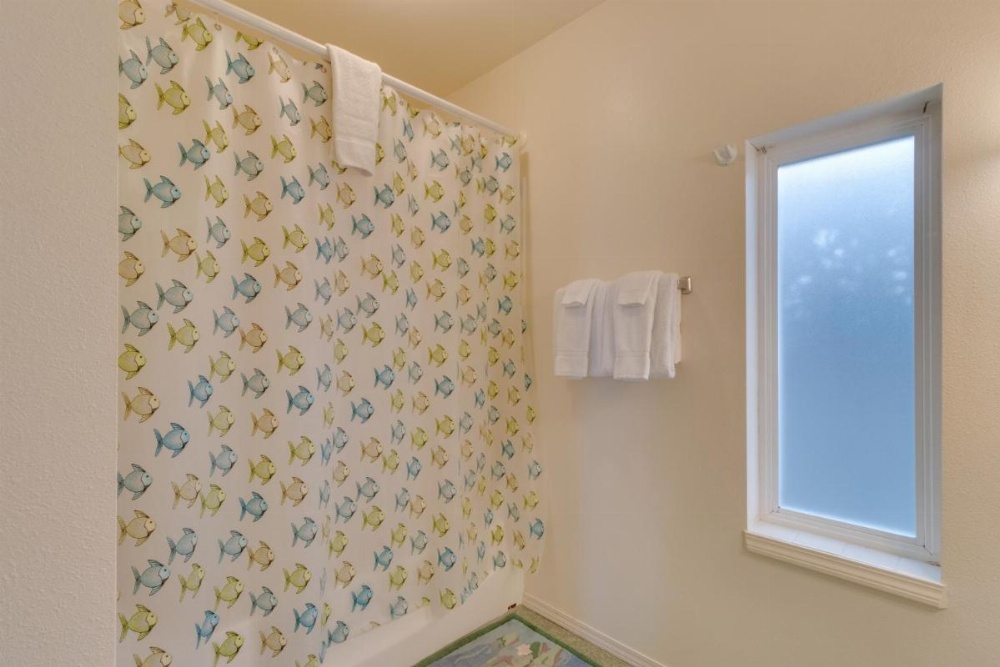 Ace's Beach House Image 11