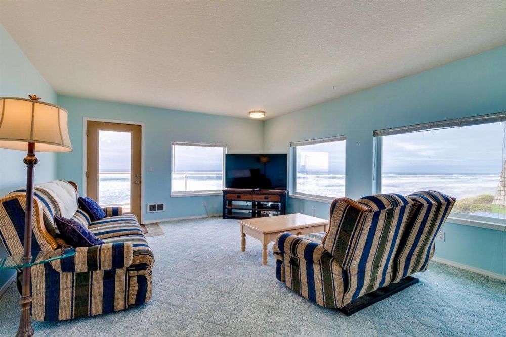 Ace's Beach House Main image