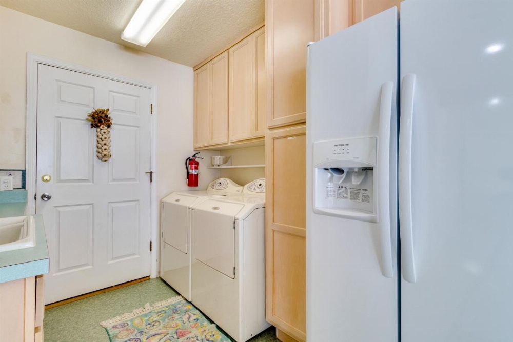 Ace's Beach House Main image