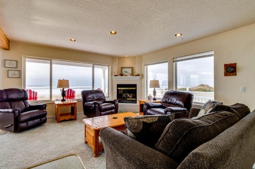 Ace's Beach House image 31