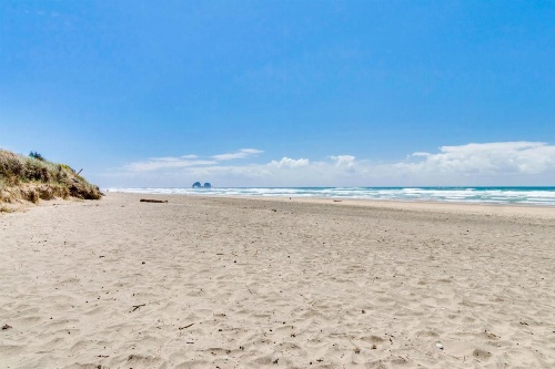 Ace's Beach House image 37